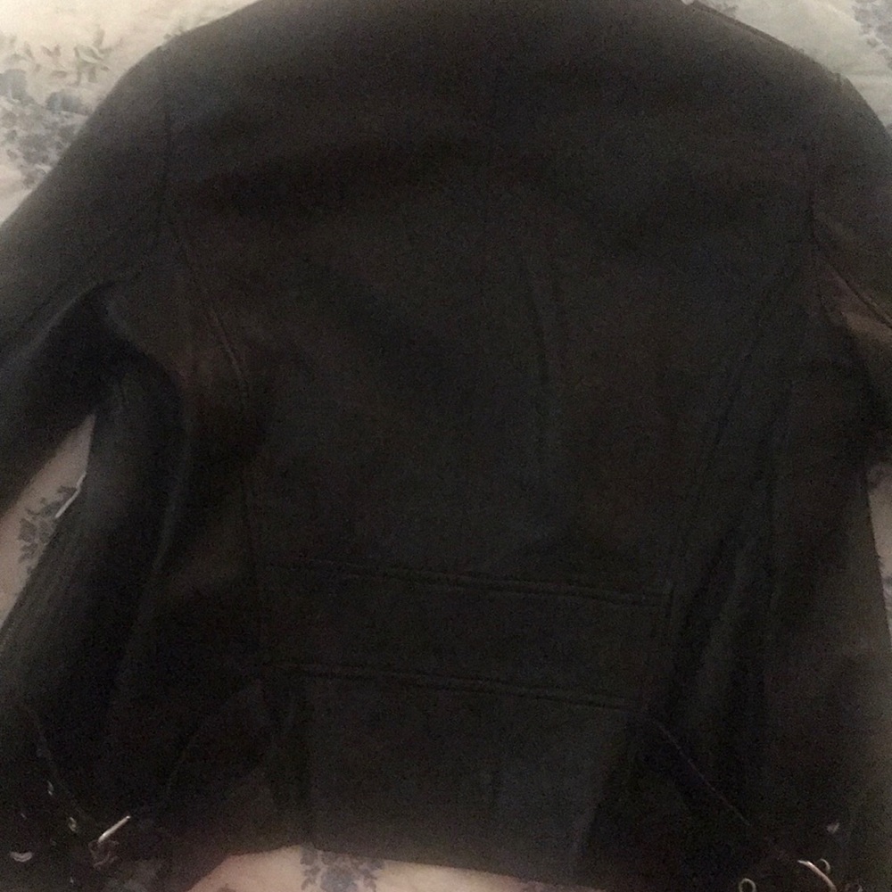 Leather jacket - Picture 3 of 7